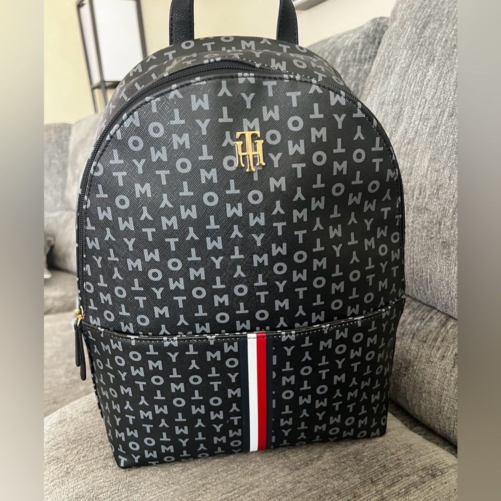 Tommy Hilfiger bag